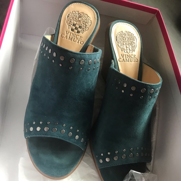 Vince Camuto Blue Heels Sz 8 - Picture 3 of 7